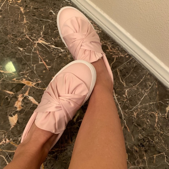 Mia Bow Sneaker (7.5 left!) - Picture 3 of 6